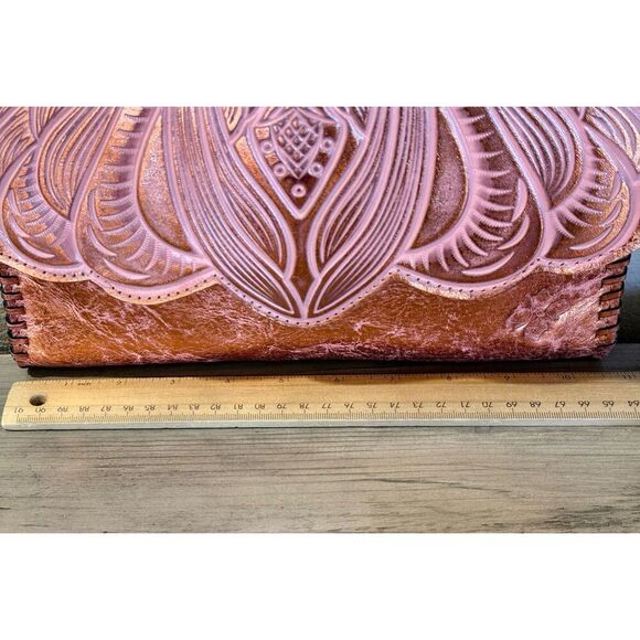 NWOT Patricia Nash 100% Leather Metallic Embossed Detailing Crossbody Purse - Picture 15 of 15